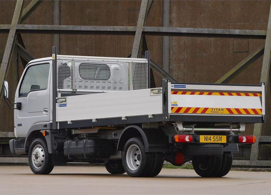  Nissan Cabstar E 1998 года  (UK) (фото 2 из 3)